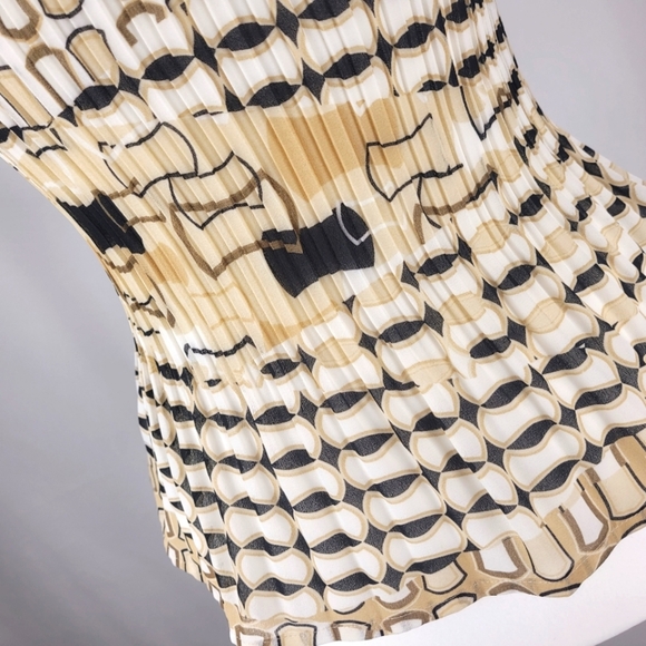 SUNNY LEIGH Women’s Short Sleeve Blouse with Tie and Peplum Bottom - Picture 6 of 8